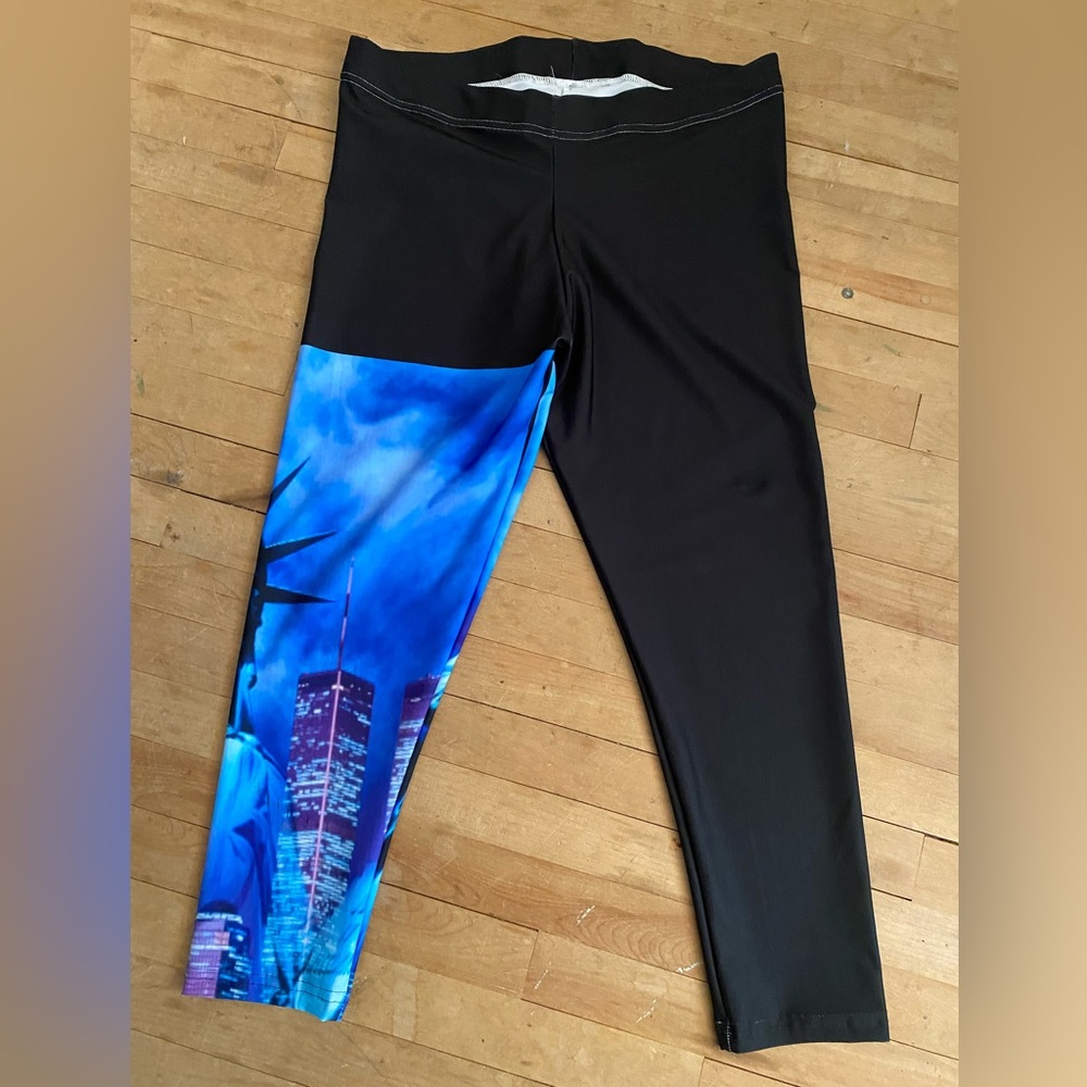 Twin Towers, American 🇺🇸 stretch large leggings